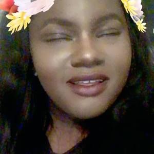 Meet your Posher, Karlesa